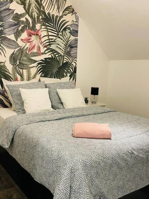 Appartement Studio Du Chateau à Champs-Sur-Marne Extérieur photo